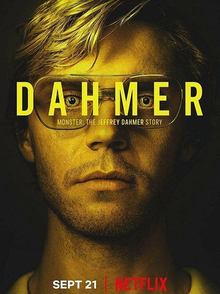 Постер к Монстры: История Джеффри Дамера (1 сезон) / Dahmer - Monster: The Jeffrey Dahmer Story (2022) WEB-DLRip